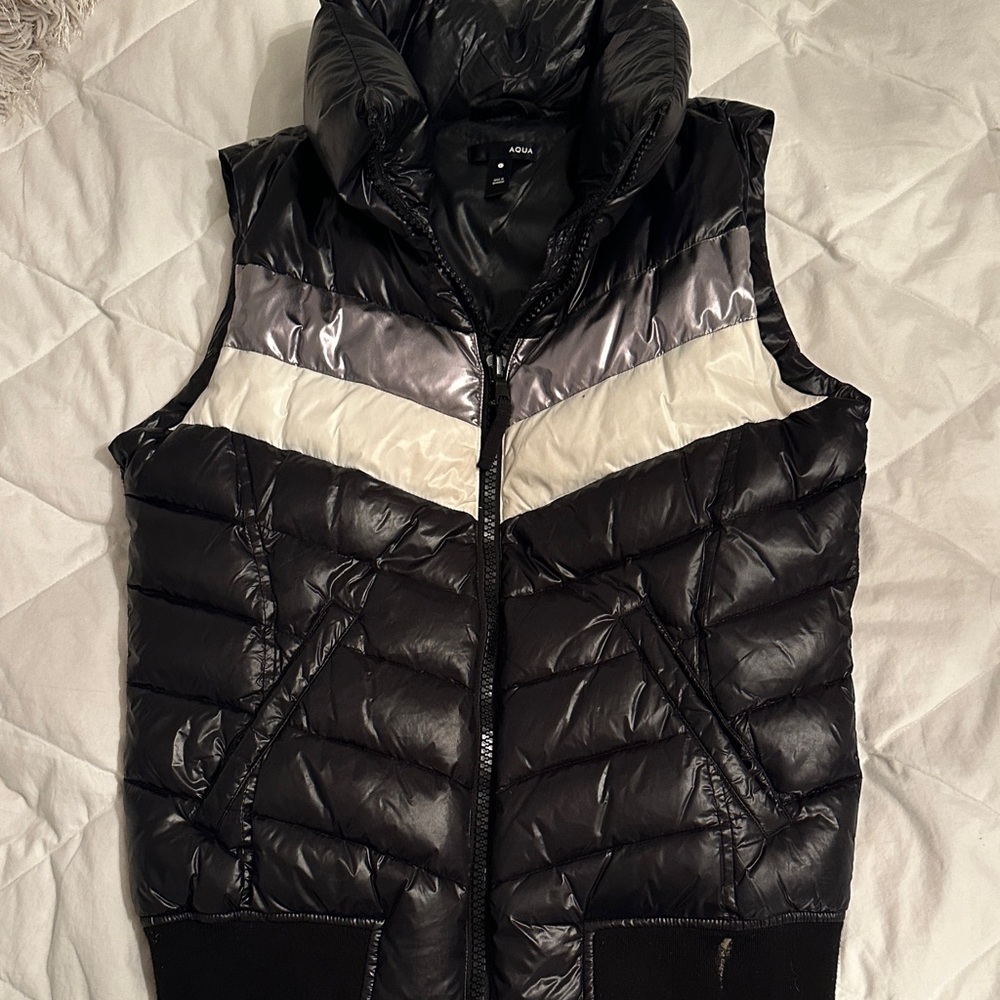Aqua Women's Tri-Tone Puffer Vest